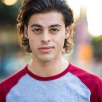 Chris Petrovski - Age, Family, Bio