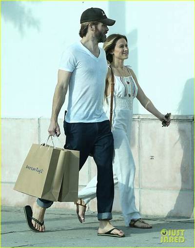 Chris Pine’s New Girlfriend Vail Bloom Is a Hostess on ‘Vanderpump Rules’