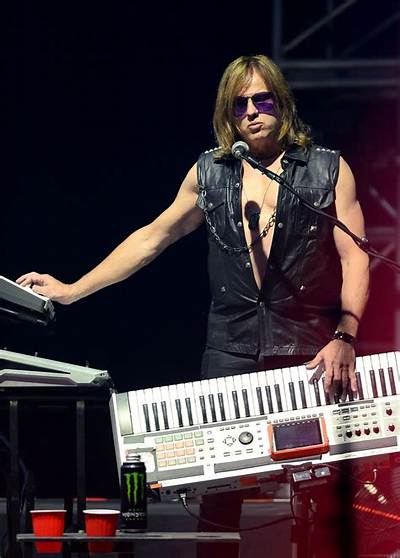Chris Pitman Net Worth - Wiki, Age, Weight and Height, Relationships, Family, and More