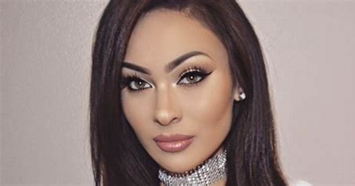 Christine Di'amore - Age, Family, Bio