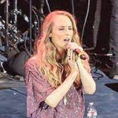 Chynna Phillips Bio (Wiki)