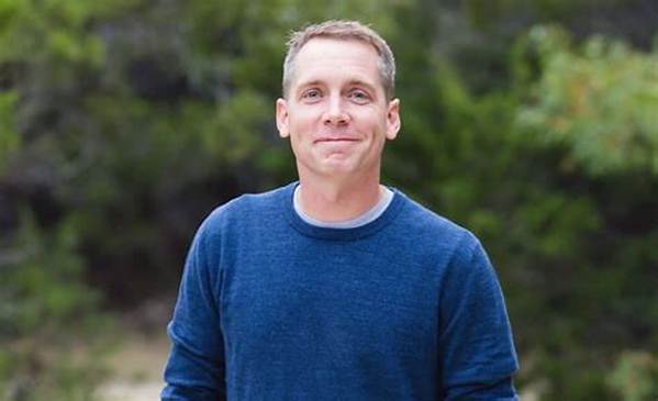 Clint Harp Height, Weight, Net Worth, Age, Birthday, Wikipedia, Who, Instagram, Biography
