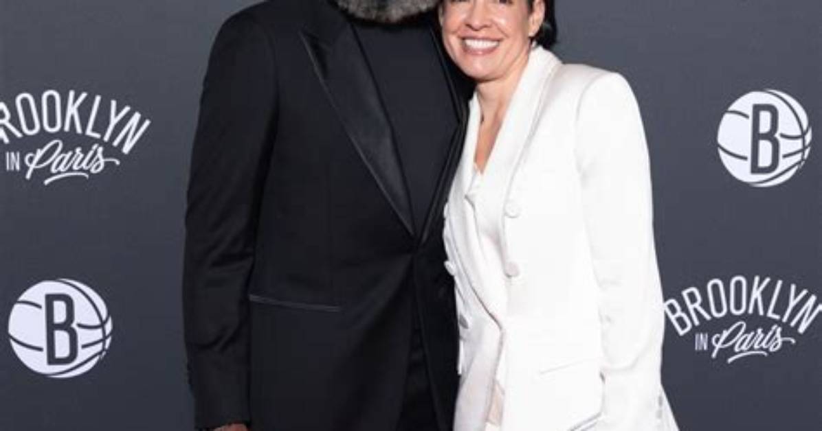 Coach Jacque Vaughn Wife Laura Vaughn and Children in the Family