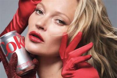Controversy over Kate Moss’ “Nothing Tastes as Good as Skinny Feels” Motto