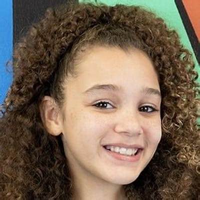 Corinne Joy - Age, Family, Bio