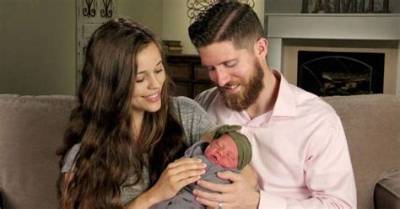 'Counting On' Star Gives Birth to Third Child