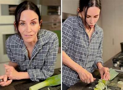 Courteney Cox: My Cooking Is a Lot Better Than the Restaurants I Used to Go To