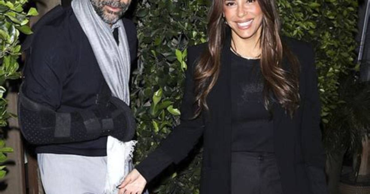 Daily Mail Attacks Eva Longoria’s Disgusting Knees
