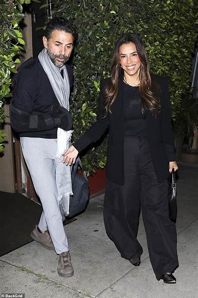 Daily Mail Attacks Eva Longoria’s Disgusting Knees