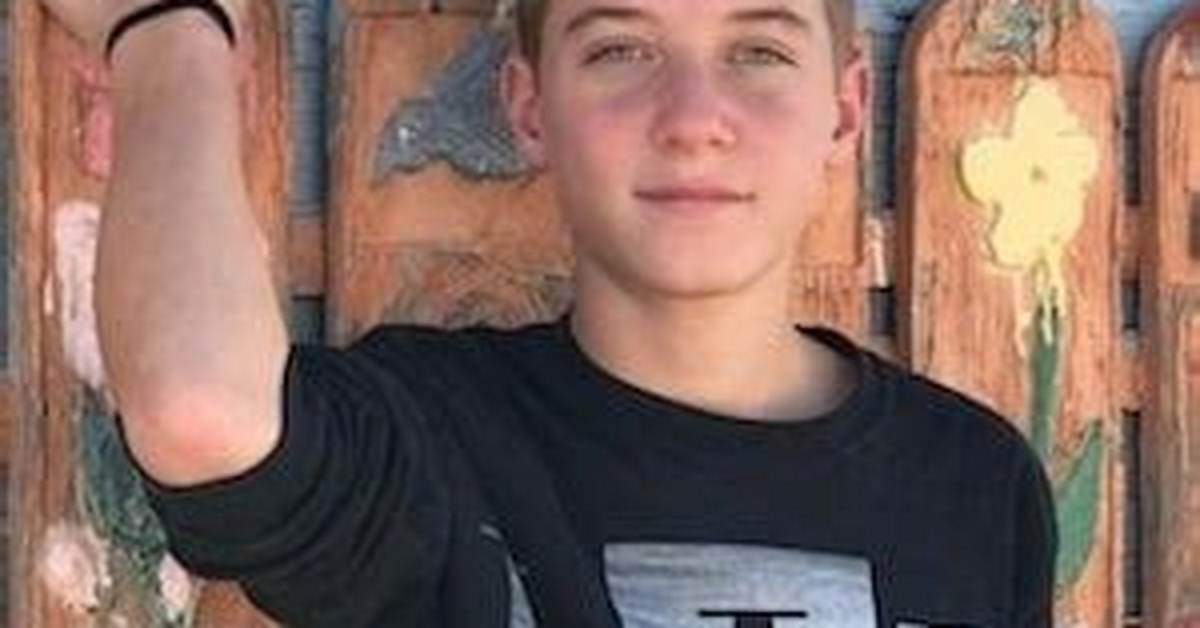 Dakota Lewis - Age, Family, Bio