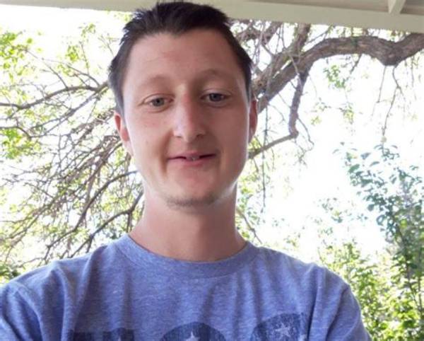 Daniel Larson - Age, Family, Bio