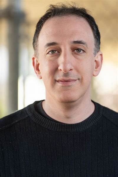 Daniel Strauss Age, Birthday, Wikipedia, Who, Nationality, Biography