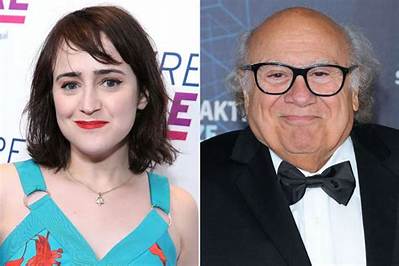 Danny Devito Signs Fan’s Enormous Boobs