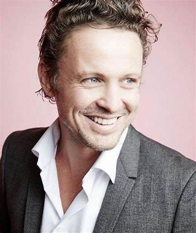 David Lyons Bio (Wiki)