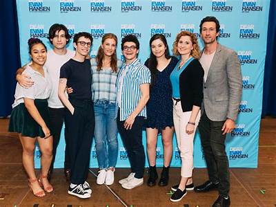 Dear Evan Hansen (Broadway Show) - Cast, Ages, Trivia