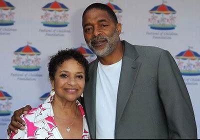 Debbie Allen Is Happily Married to Former Nba Player, Nixon Norm and Shares Three Children.