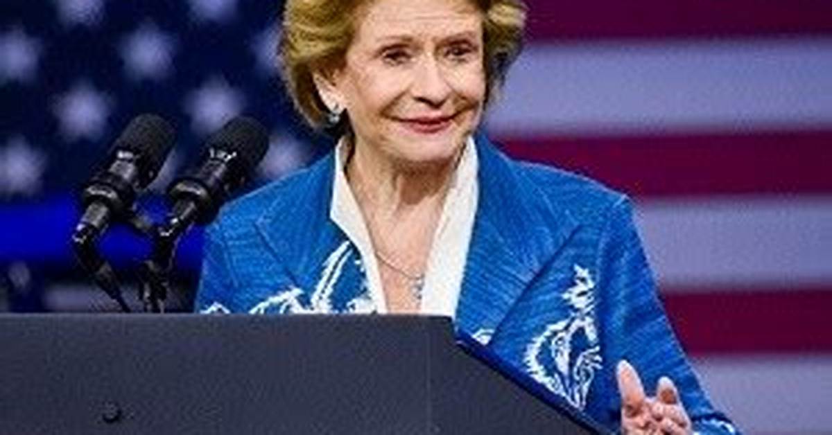 Debbie Stabenow Height, Weight, Net Worth, Age, Birthday, Wikipedia, Who, Nationality, Biography