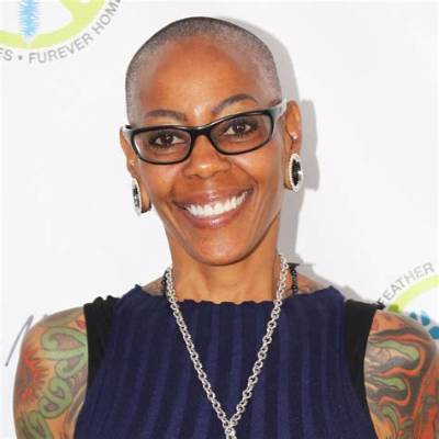 Debra Wilson - Age, Family, Bio