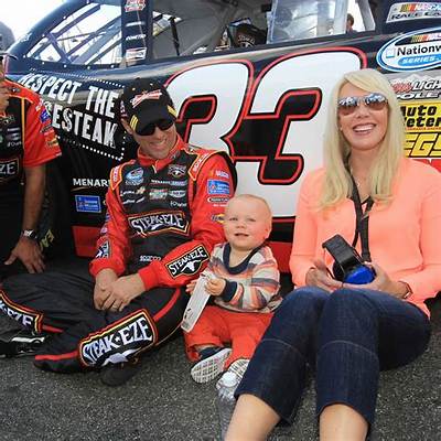 Delana Harvick - Age, Family, Bio