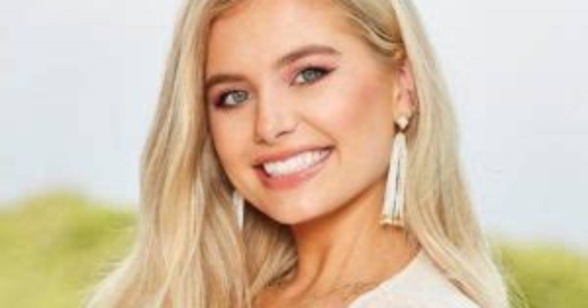 Demi Burnett - Age, Family, Bio