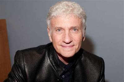 Dennis Deyoung - Age, Family, Bio
