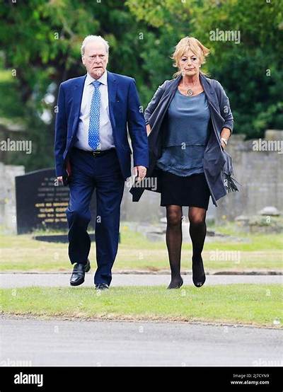 Dennis Waterman & Pam Flint Lived a Beautiful Life, Here Are Details from Their Marriage as the New Tricks Actor Passed Away