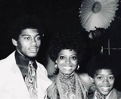 Diana Ross Siblings: Arthur “T-Boy” Ross, Barbara Ross, Rita Ross, Chico Ross, Fred Ross, Jr. , Wilbert Ross