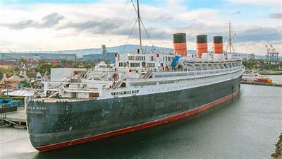 Did the Queen Mary Sink Another Ship?
