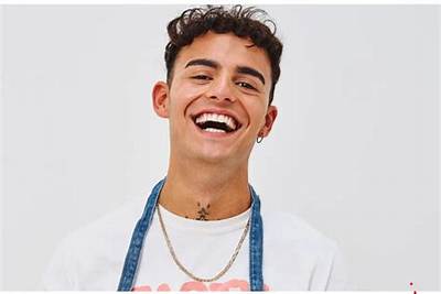 Diego Alary - Age, Family, Bio