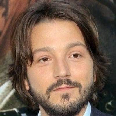 Diego Luna - Age, Family, Bio