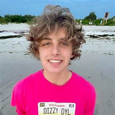 Dizzy Dyl Net Worth, Age, Girlfriend, Family, Biography & More