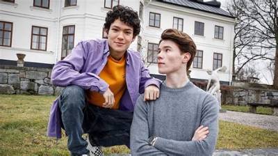 Do Simon and Wilhelm Reunite?