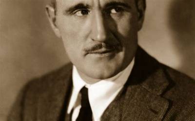 Donald Crisp Net Worth - Wiki, Age, Weight and Height, Relationships, Family, and More