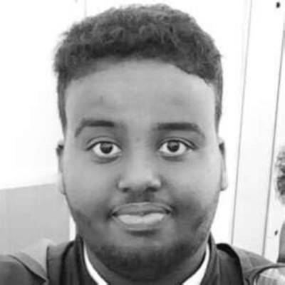 Doni Bobes - Age, Family, Bio