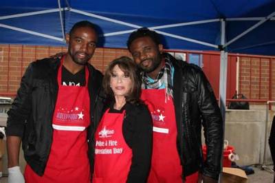 Donovan Mccrary Family: Father Mother, Brother, and Wife