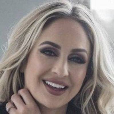 Dr. Kelly Lamoreaux - Age, Family, Bio