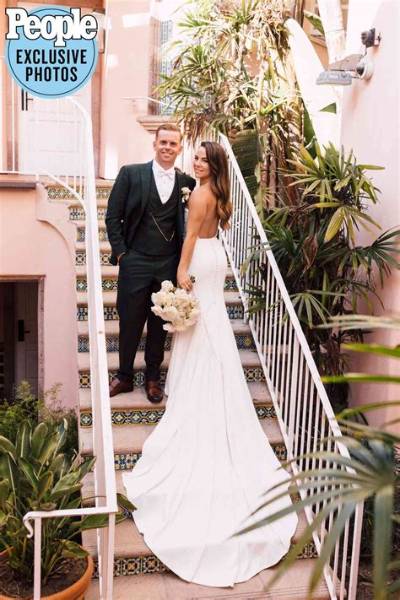 Dwts’s Brittany Cherry Marries Brian Agnew in an Intimate Ceremony!