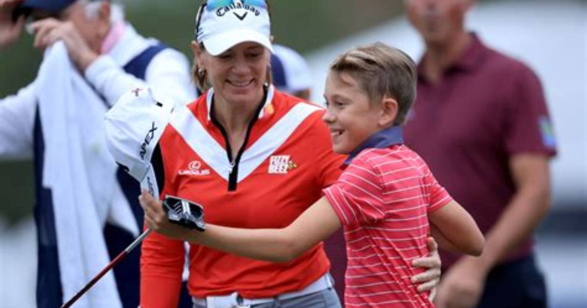 Eight Year's Old Professional Golf Player, Kathy Whitworth Living a Single Life