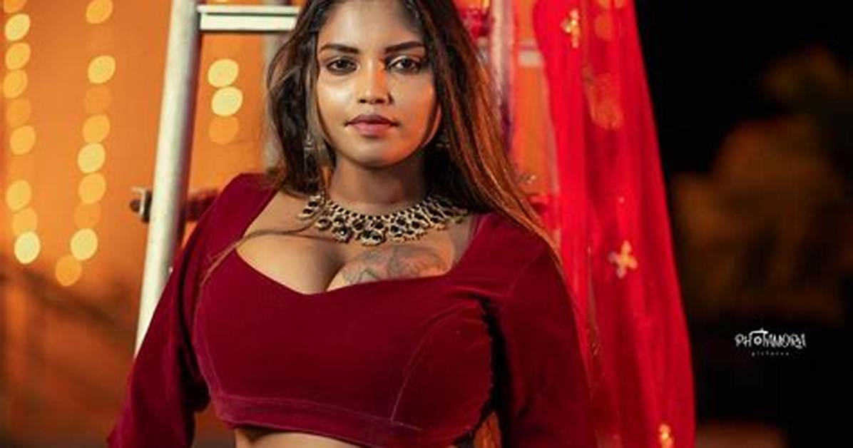 Elakkiya Height, Age, Who, Boyfriend, Biography, Wiki, Net Worth