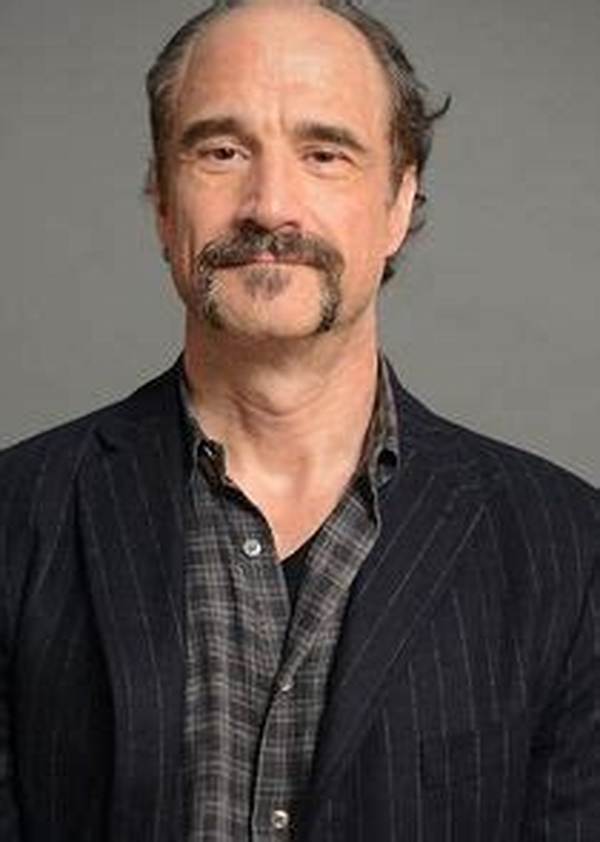 Elias Koteas Bio (Wiki)