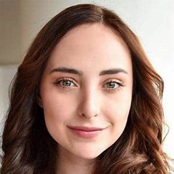 Elisa Meliani Height, Weight, Net Worth, Age, Birthday, Wikipedia, Who, Nationality, Biography