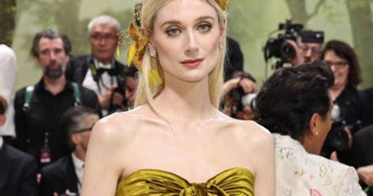 Elizabeth Debicki in Dior at the Met Gala: Gold Princess?
