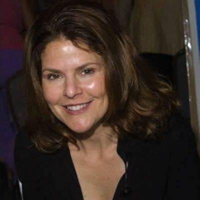 Elizabeth Gorcey Height, Weight, Net Worth, Age, Birthday, Wikipedia, Who, Instagram, Biography