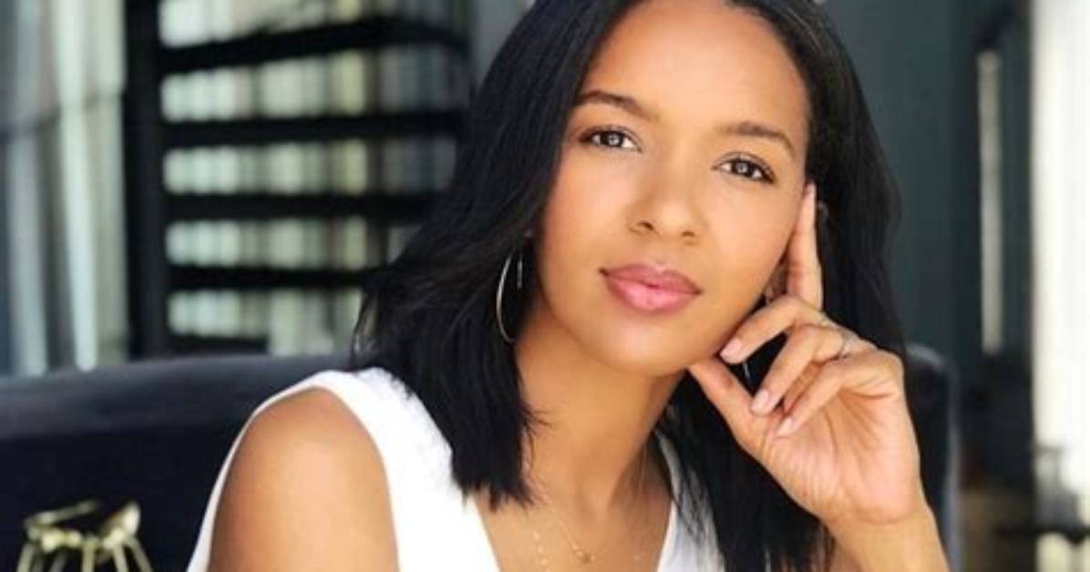 Elizabeth Mathis - Age, Family, Bio