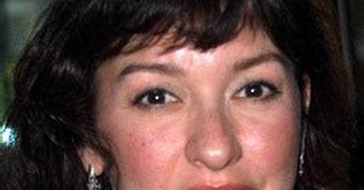 Elizabeth Pena - Trivia, Family, Bio