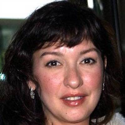 Elizabeth Pena - Trivia, Family, Bio