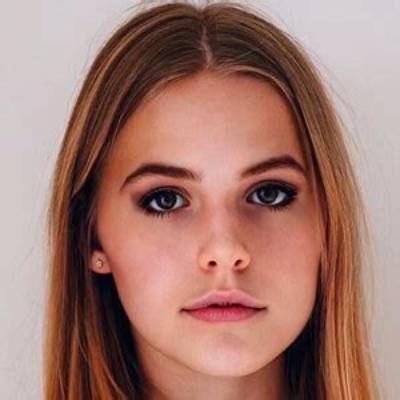 Emily Linge - Trivia, Family, Bio
