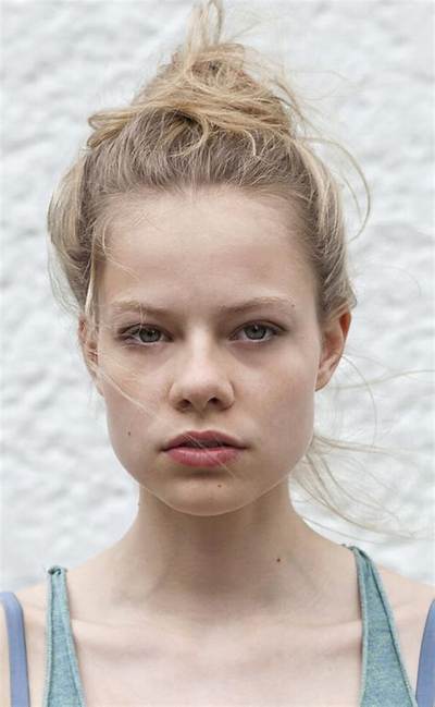 Emma Bading Bio (Wiki)