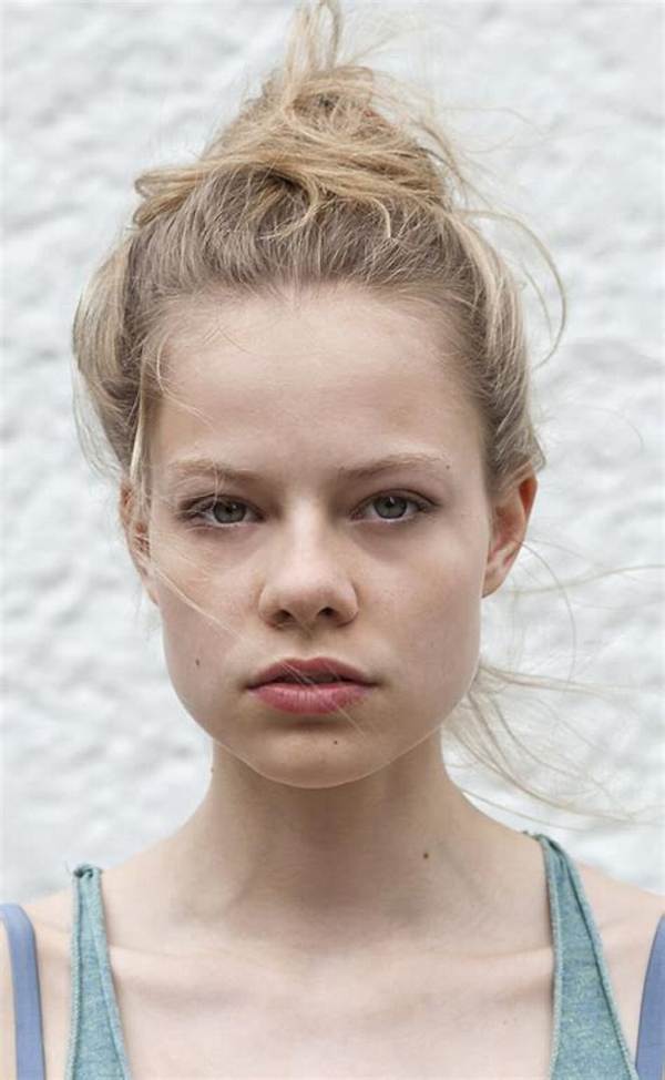 Emma Bading Bio (Wiki)