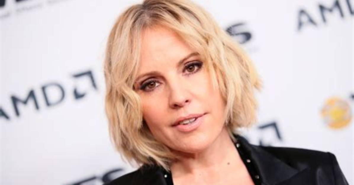 Emma Caulfield Height, Weight, Net Worth, Age, Birthday, Wikipedia, Who, Instagram, Biography